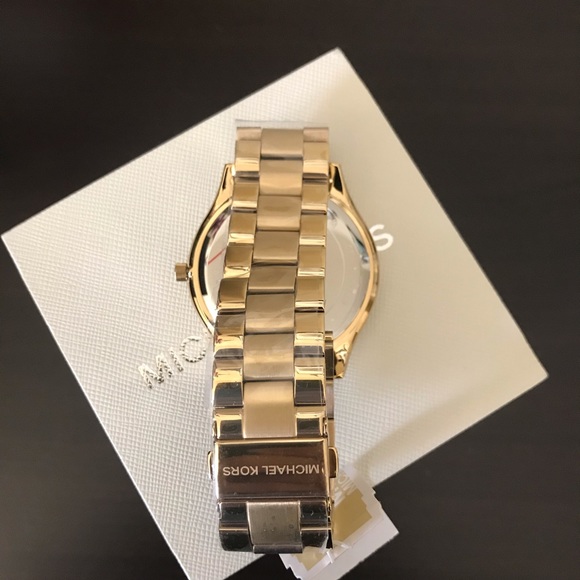 Gold Michael Kors watch - Picture 3 of 4